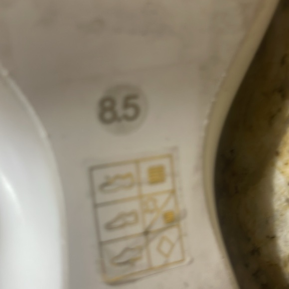 Jeffrey Campbell ankle black & white sole point toe boots. Excellent condition - Picture 6 of 6